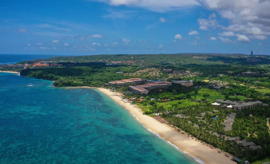 Nusa Dua – Family-Friendly Elegance