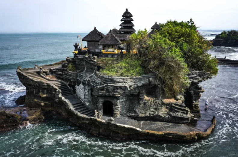 Tanah Lot – The Temple in the Sea